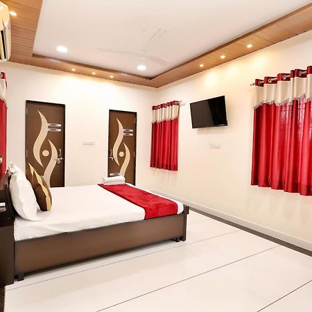 Manas Resort By Rudrakshi Udaipur Esterno foto