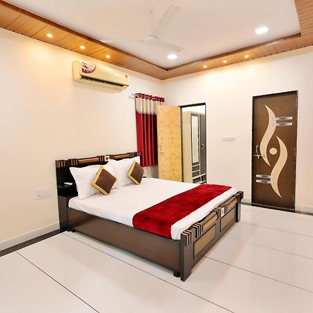 Manas Resort By Rudrakshi Udaipur Esterno foto