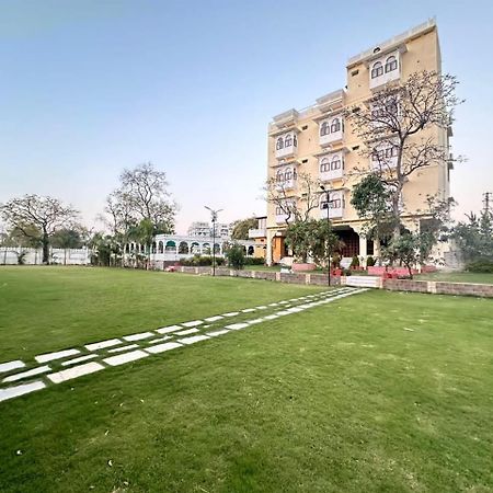 Manas Resort By Rudrakshi Udaipur Esterno foto