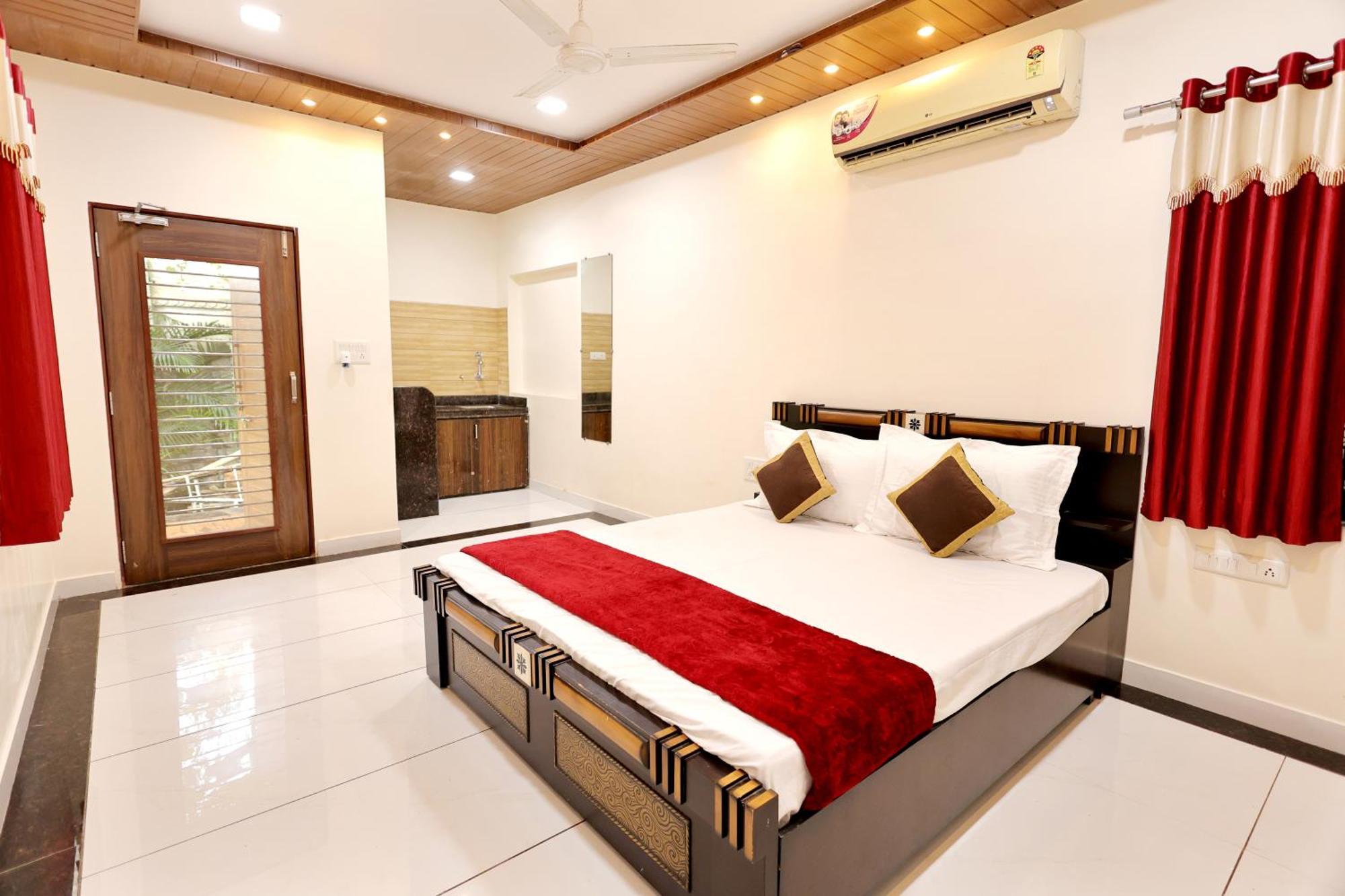 Manas Resort By Rudrakshi Udaipur Esterno foto