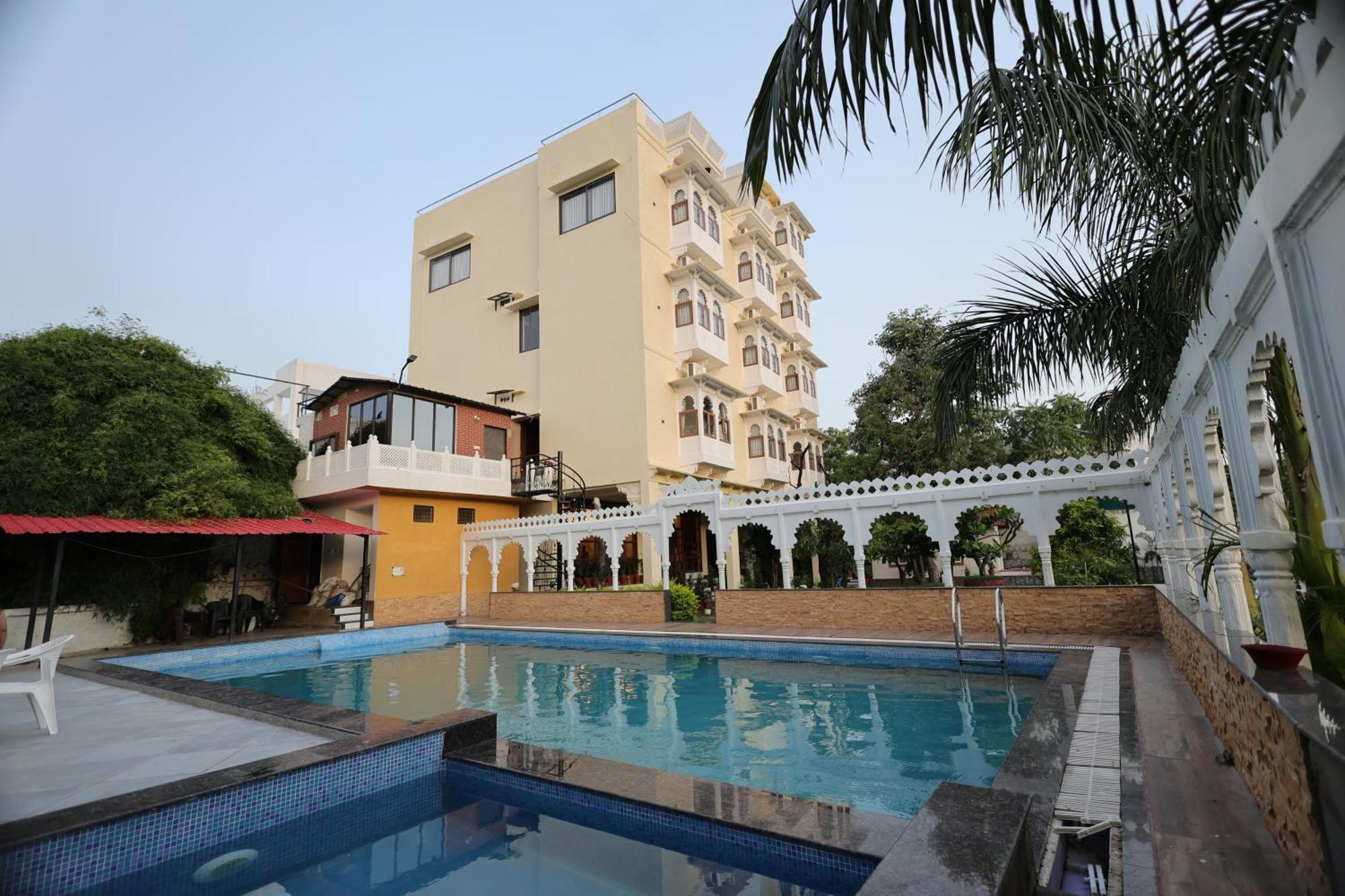 Manas Resort By Rudrakshi Udaipur Esterno foto