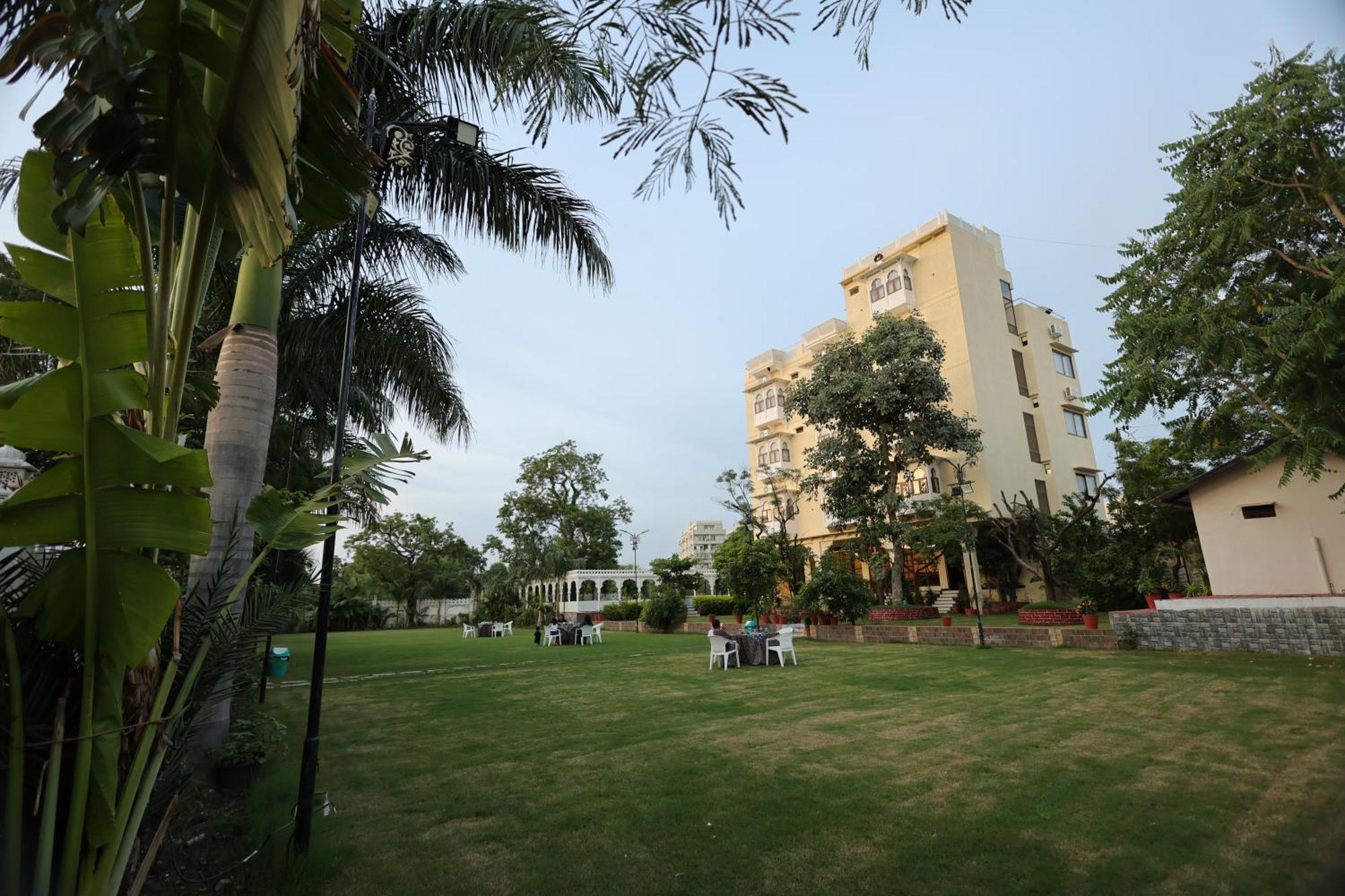 Manas Resort By Rudrakshi Udaipur Esterno foto